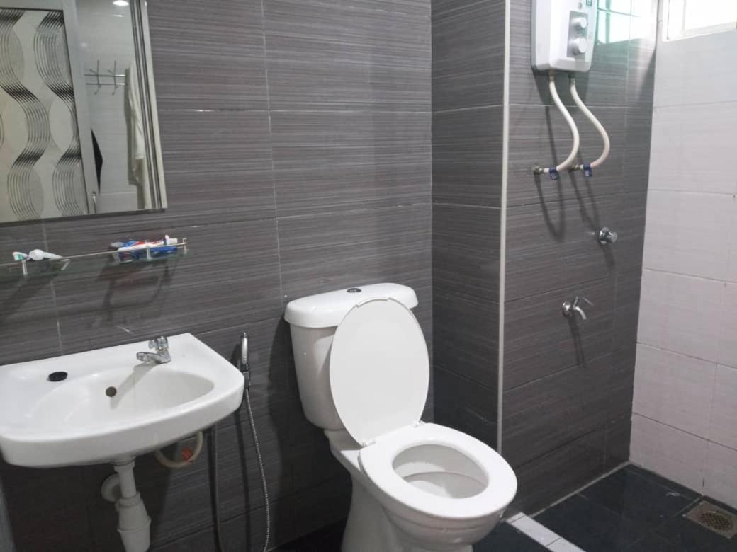 Pd Lagoon Resort Петалинг Джая Екстериор снимка