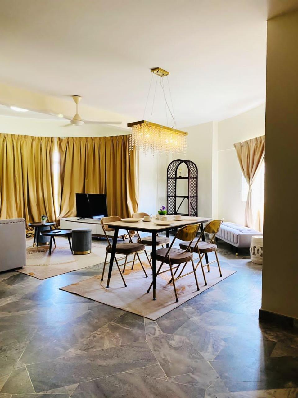 Pd Lagoon Resort Петалинг Джая Екстериор снимка